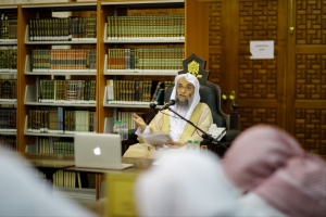 كلية الحرم المكي الشريف بالتعاون مع مكتبة المسجد الحرام تطلق برنامج (وزكِّها)
